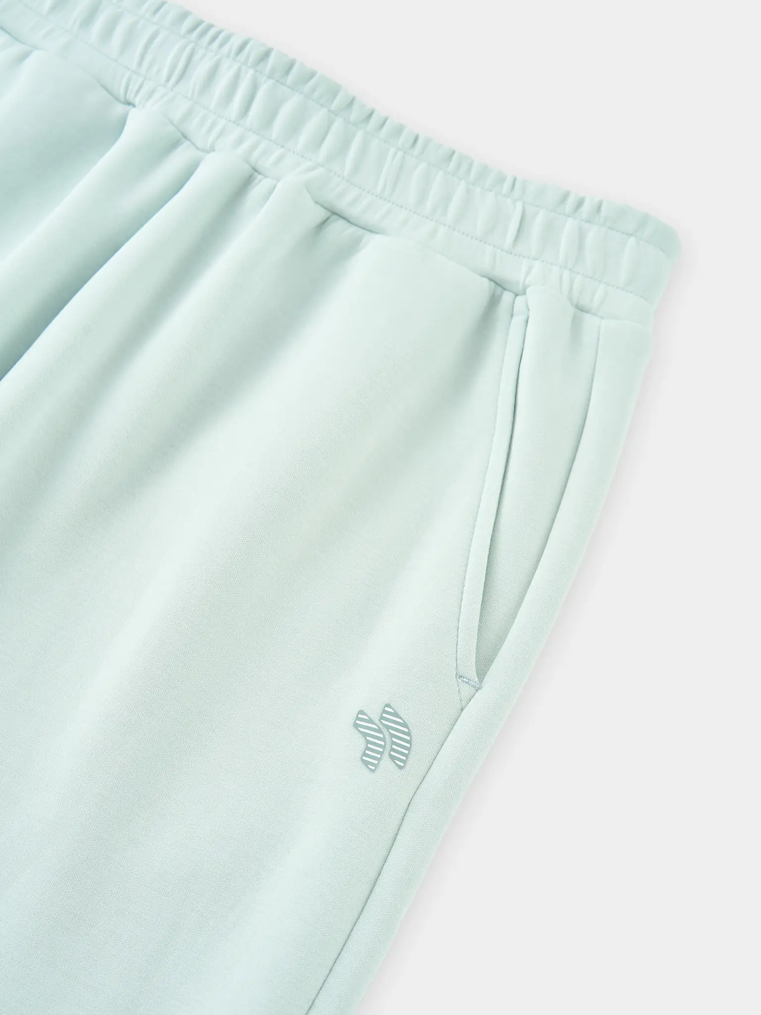 Quần Nỉ Nữ PERATO Phong Cách Lifestyle In Logo Năng Động LBQNW5W001