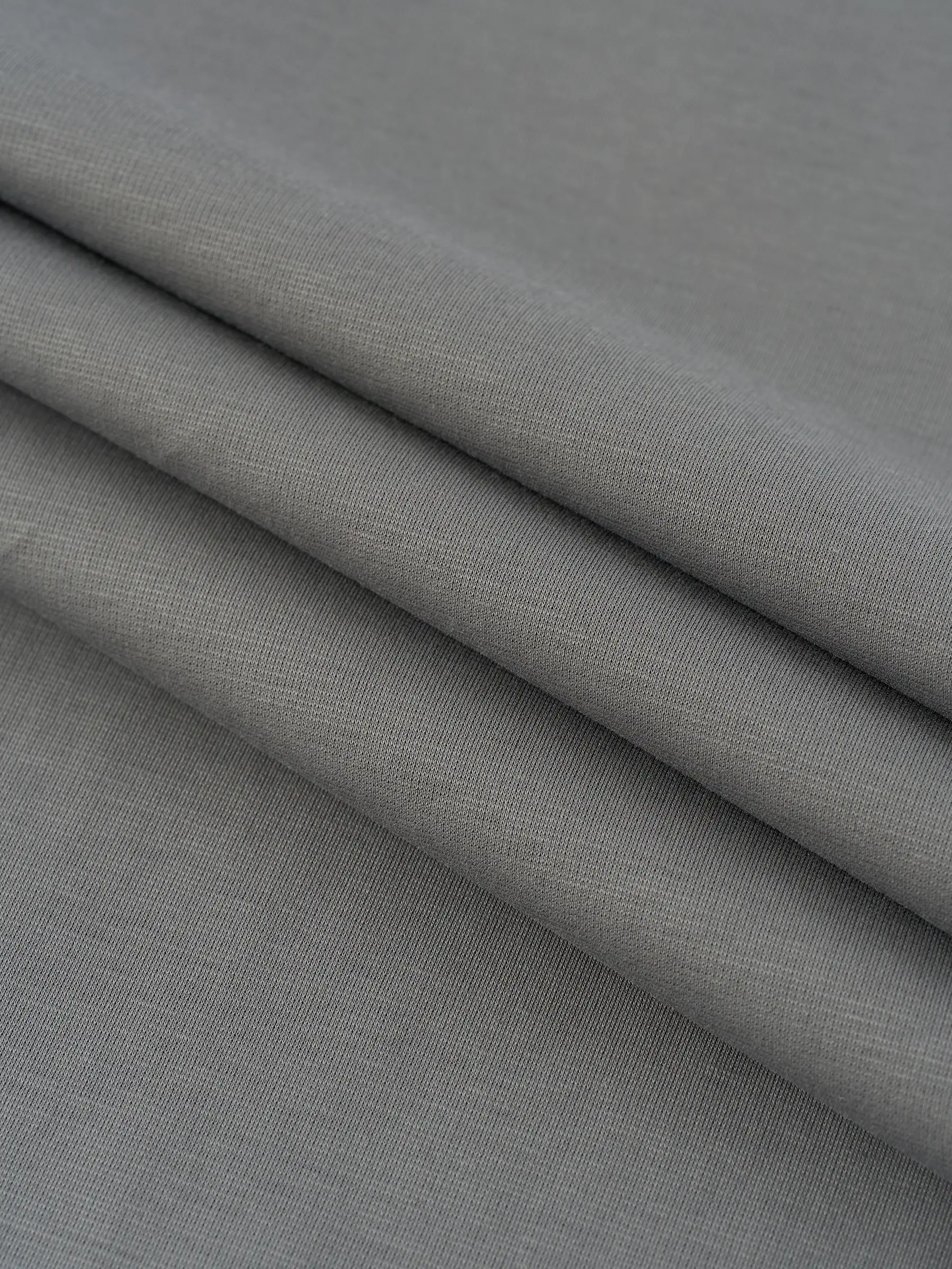 Áo Thun Nam PERATO Phong Cách Lifestyle In Lưng L0TSS6M199