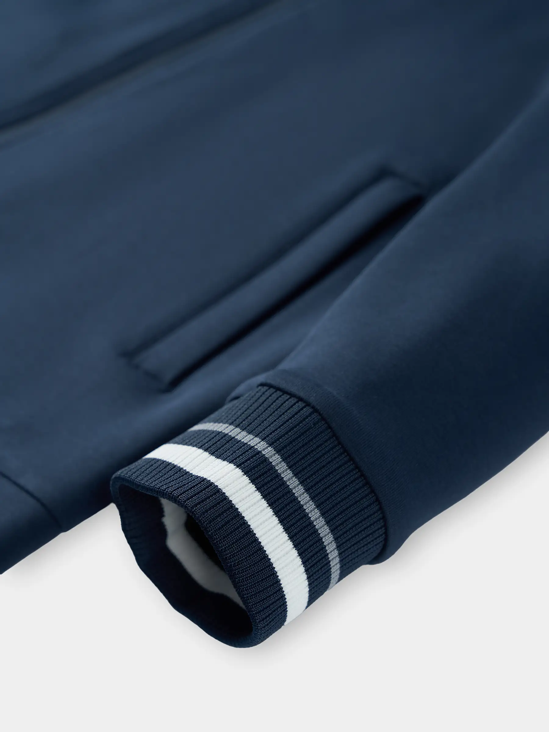 Áo Nỉ Nam PERATO Kiểu Bomber Can Phối Phong Cách Training TBKNW5M014