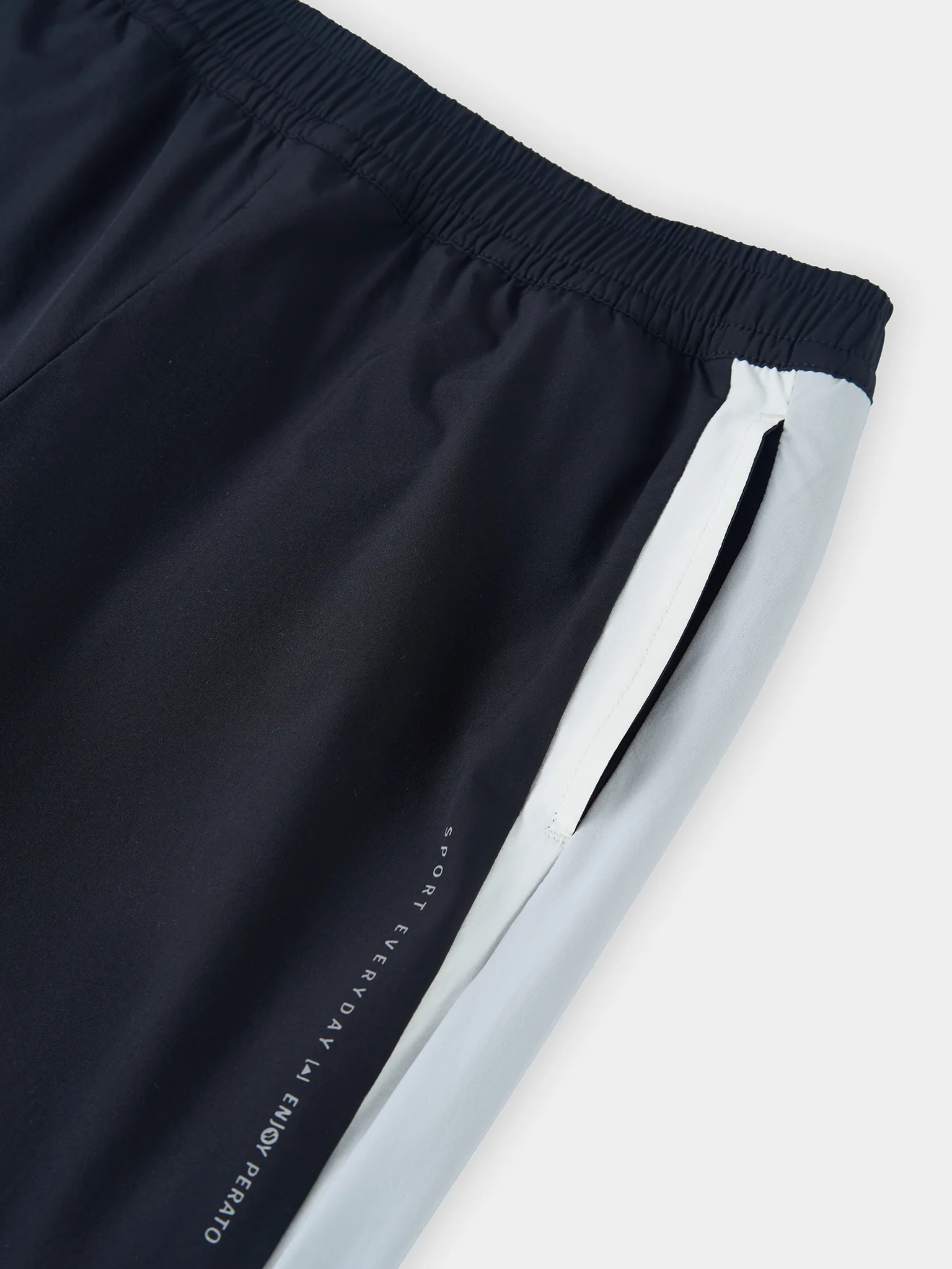 Set Bộ Gió Nữ Can Phối PERATO Training Phom Regular TBGW5W021