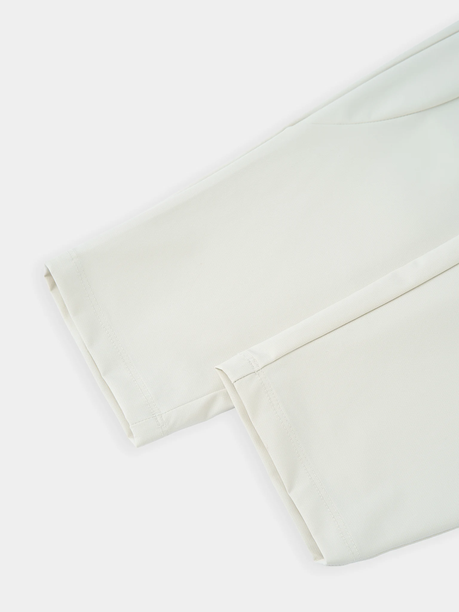 Quần Gió Dài Nữ Phong Cách Training PERATO Phom Regular T0QGW5W016