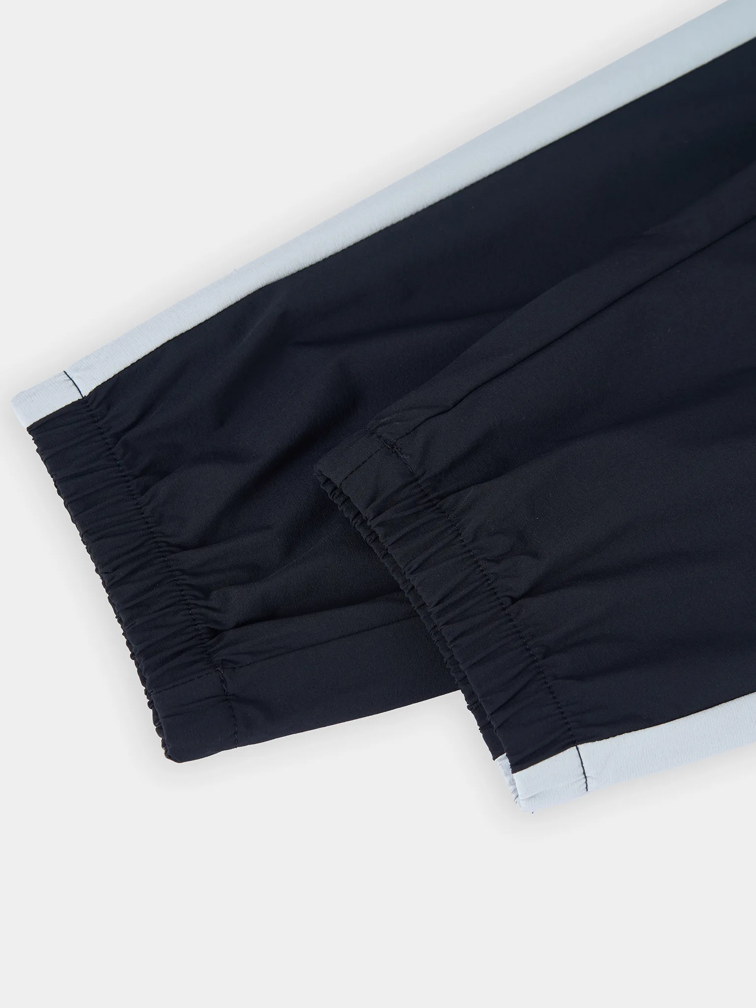 Quần Gió Dài Nữ PERATO Can Phối Lót Vải Lưới Thoáng Khí TBQGW5W021