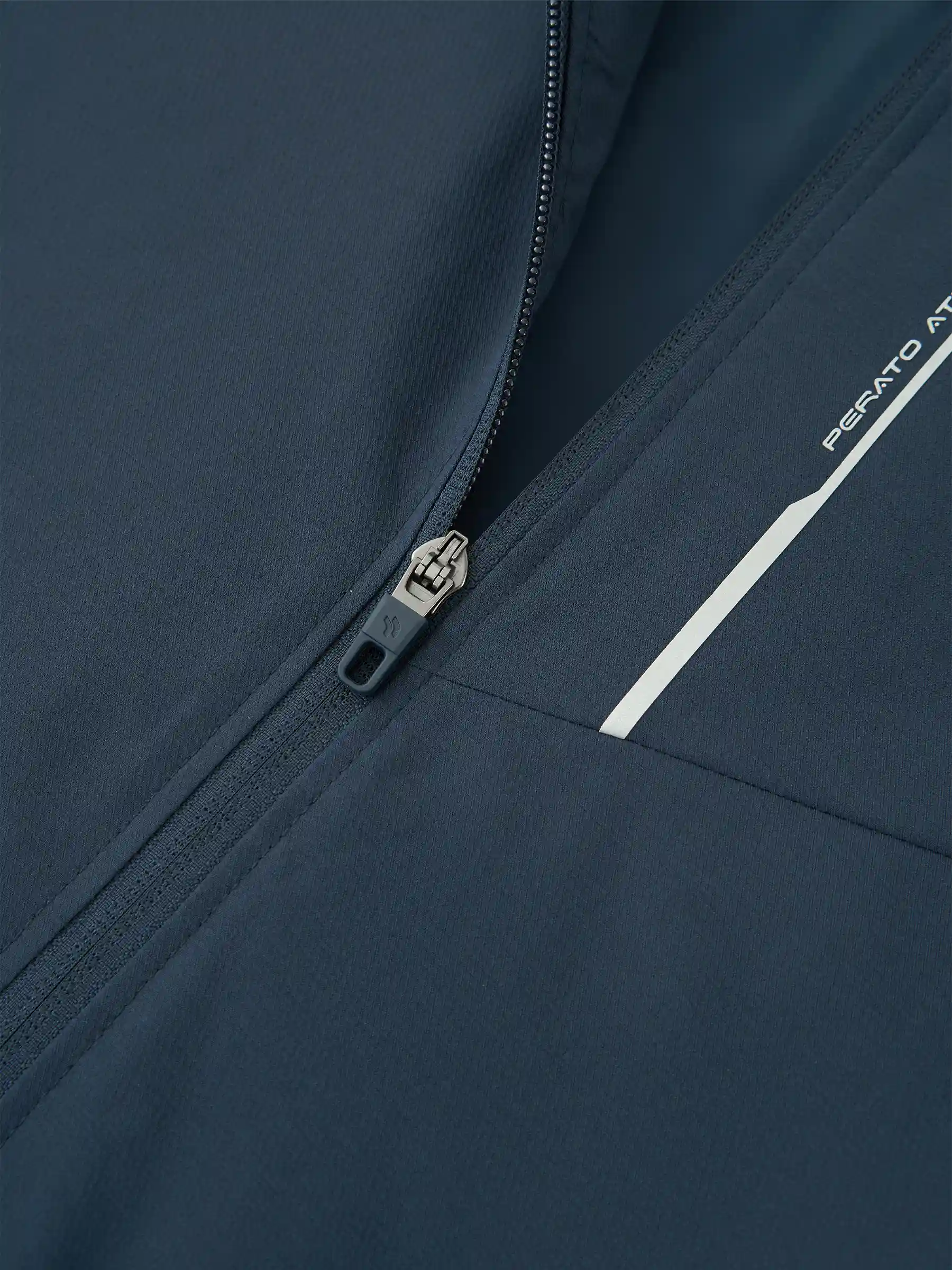 Áo Khoác Gió Nam Cổ Dựng PERATO Phong Cách Training T0KGW5M024