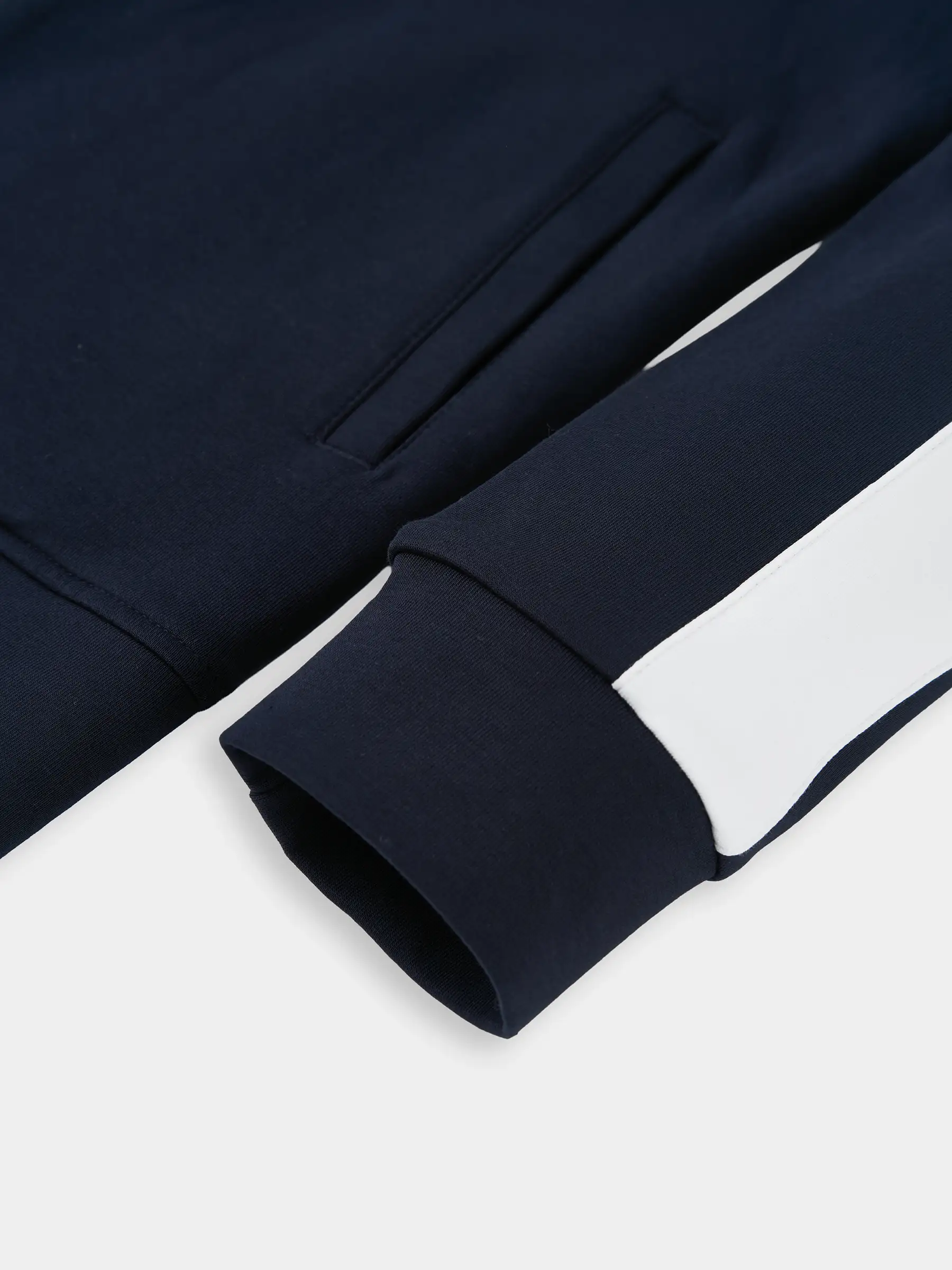 Set Bộ Nỉ Kéo Khóa Nữ PERATO Lifestyle Can Phối Regular LBNKW5W008