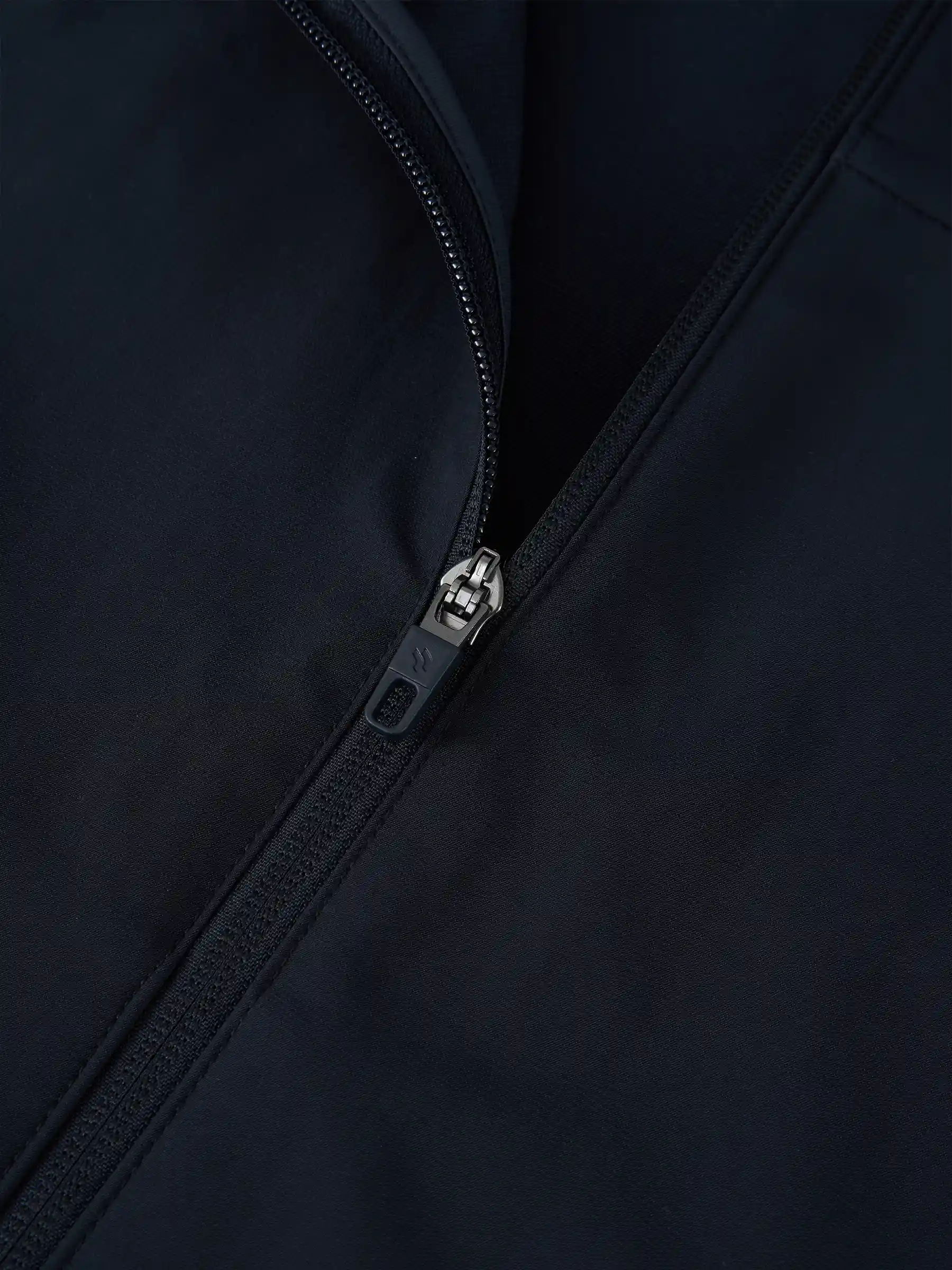 Áo Khoác Gió Nam Cổ Dựng PERATO Phong Cách Training TBKGW5M021